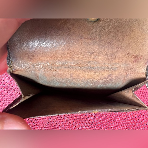 Louis Vuitton holder🌙 - Picture 12 of 16